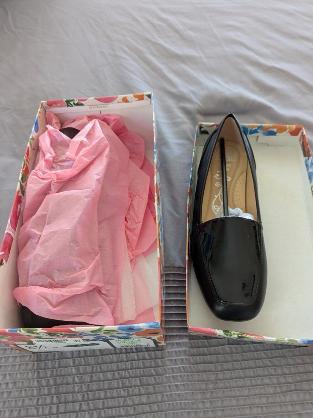 Ladies 8 1/2 Loafer New in Box